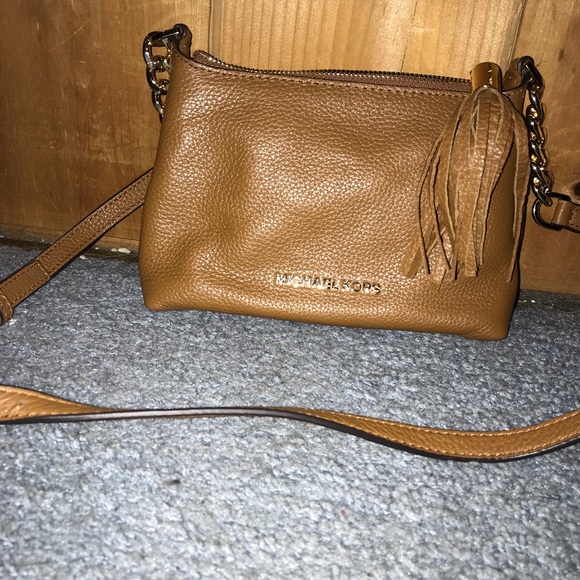Michael Kors crossbody - Picture 2 of 4